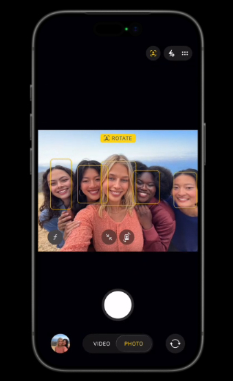 18MP Center Stage Frontkamera. Verändert alles. Sogar den Bildausschnitt.